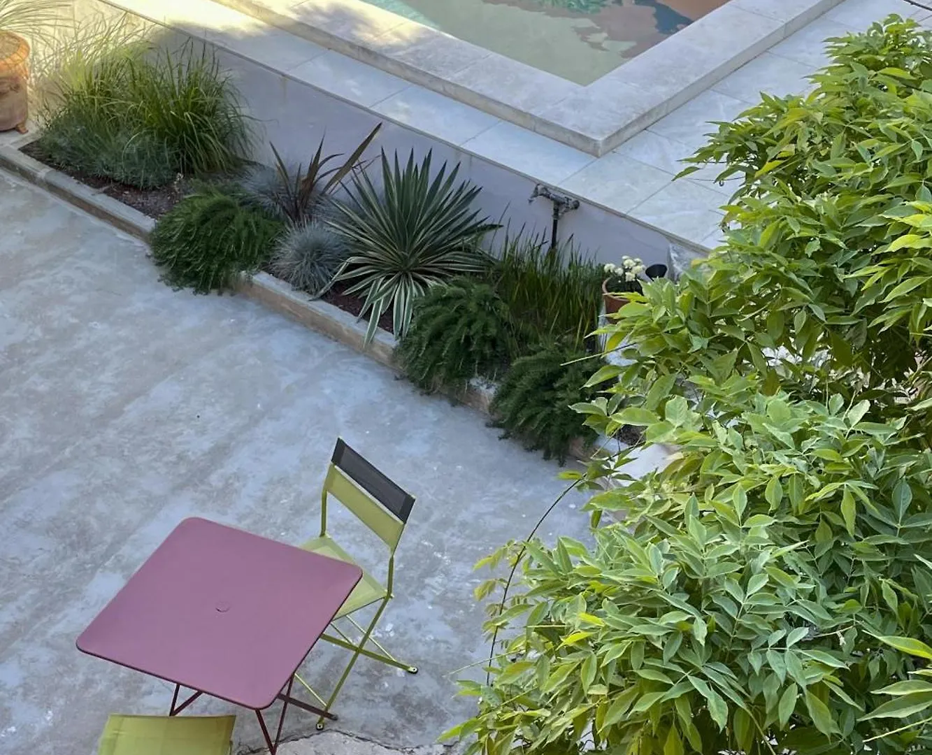 Bed & Breakfast Maison D'Hotes Kazaart Robion en Luberon France